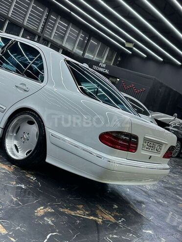 Mercedes E 280 1999, 30,700 km - 2.8 l - Gəncə