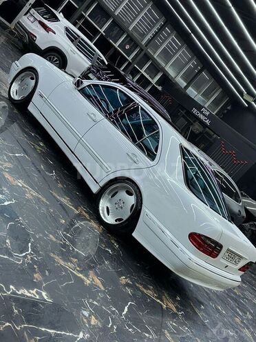 Mercedes E 280 1999, 30,700 km - 2.8 l - Gəncə