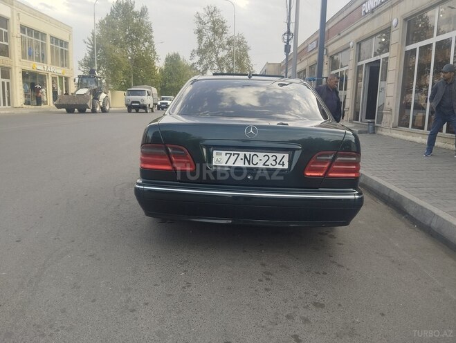 Mercedes E 240 1999, 400,575 km - 2.4 l - Bərdə