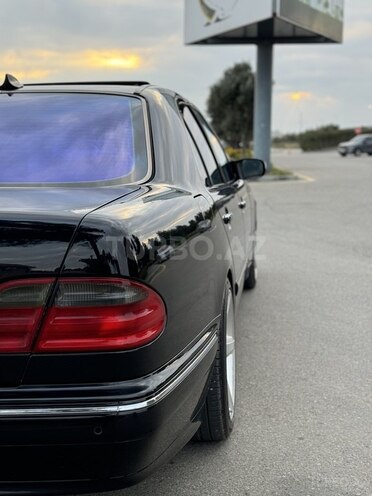 Mercedes E 320 2000, 328,000 km - 3.2 l - Bakı