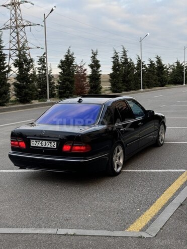 Mercedes E 320 2000, 328,000 km - 3.2 l - Bakı