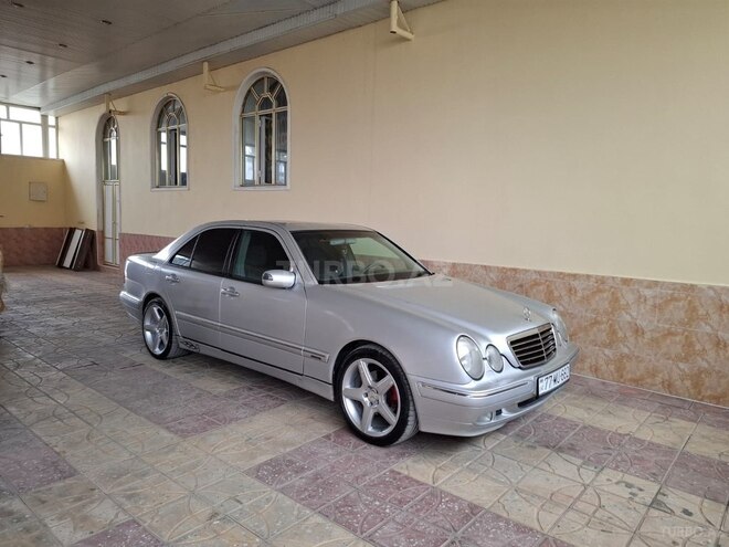 Mercedes E 320 2000, 379,789 km - 3.2 l - Tovuz