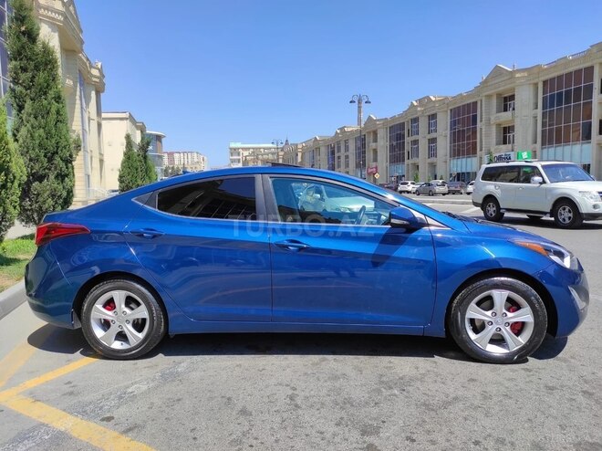 Hyundai Elantra 2015, 40,613 km - 1.8 l - Bakı
