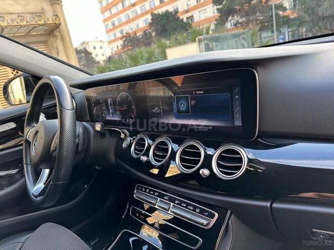 Mercedes E 220 d 2017, 197,000 km - 2.2 l - Bakı