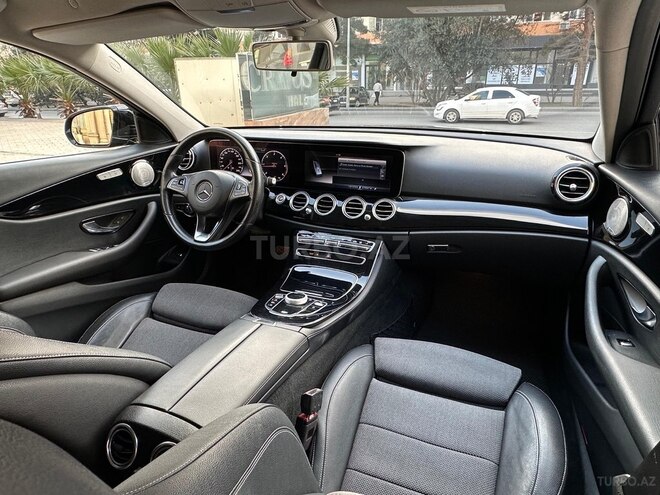 Mercedes E 220 d 2017, 197,000 km - 2.2 l - Bakı