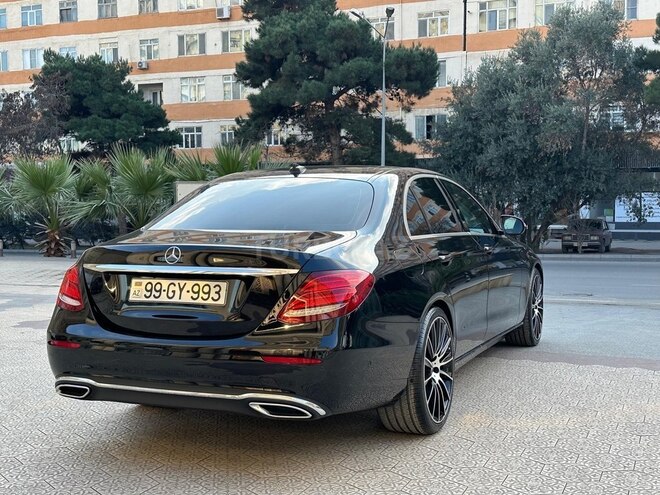 Mercedes E 220 d 2017, 197,000 km - 2.2 l - Bakı