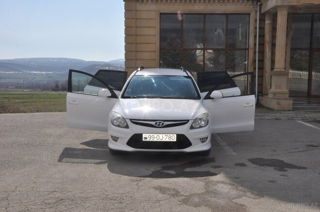 Hyundai i30 2011, 320,000 km - 1.6 l - Bakı