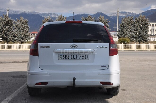 Hyundai i30 2011, 320,000 km - 1.6 l - Bakı
