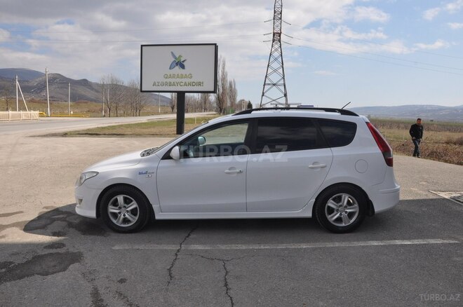Hyundai i30 2011, 320,000 km - 1.6 l - Bakı