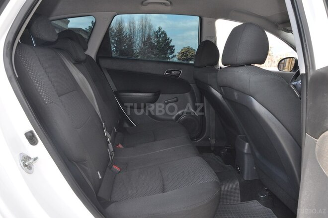 Hyundai i30 2011, 320,000 km - 1.6 l - Bakı