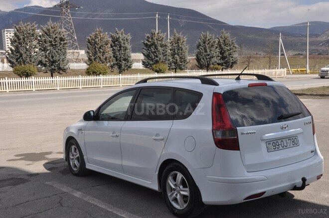 Hyundai i30 2011, 320,000 km - 1.6 l - Bakı