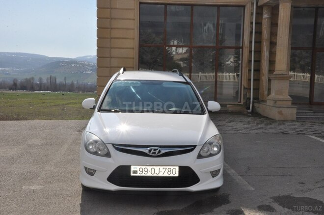 Hyundai i30 2011, 320,000 km - 1.6 l - Bakı