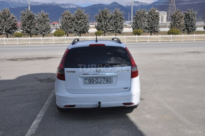 Hyundai i30 2011, 320,000 km - 1.6 l - Bakı