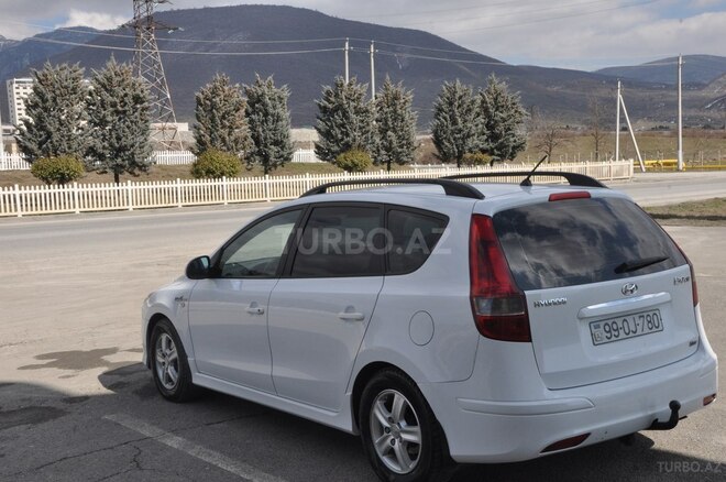 Hyundai i30 2011, 320,000 km - 1.6 l - Bakı