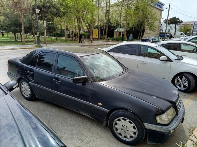 Mercedes C 200 1999, 325,680 km - 2.0 л - Bakı