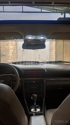 Audi A4 2000, 300,000 km - 1.8 l - Şirvan