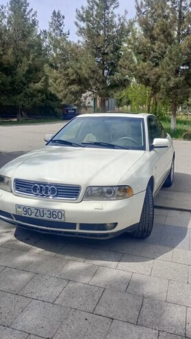 Audi A4 2000, 300,000 km - 1.8 l - Şirvan