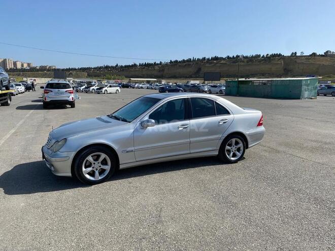 Mercedes C 200-4