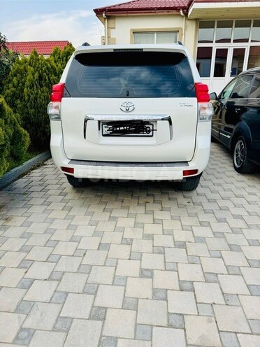 Toyota Land Cruiser Prado 2010, 415,000 km - 2.7 l - Bakı