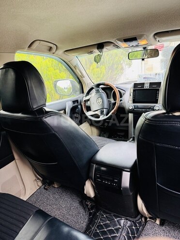 Toyota Land Cruiser Prado 2010, 415,000 km - 2.7 l - Bakı