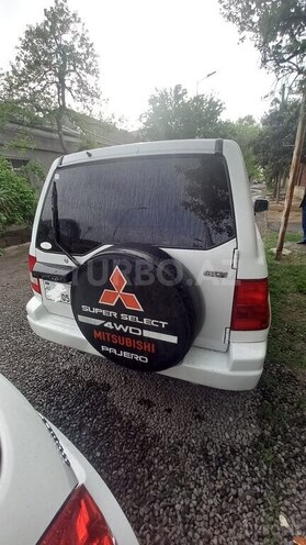 Mitsubishi Pajero io 1999, 200,000 km - 2.0 l - Gəncə
