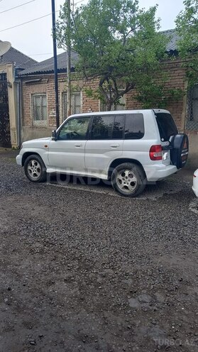 Mitsubishi Pajero io 1999, 200,000 km - 2.0 l - Gəncə