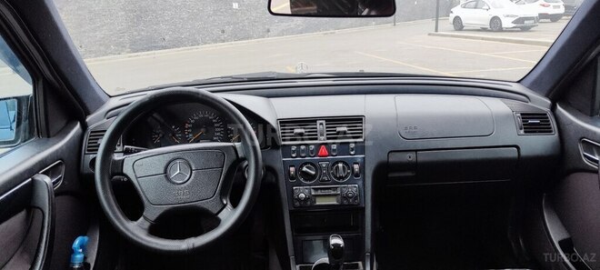 Mercedes C 230 1999, 342,000 km - 2.3 l - Bakı