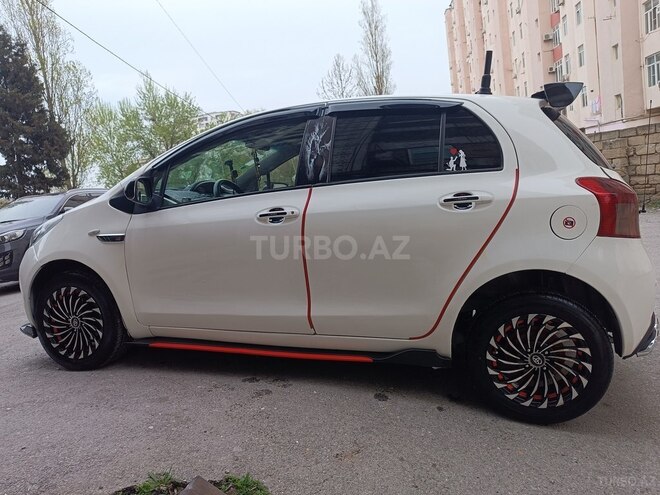 Toyota Yaris 2007, 250,000 km - 1.3 l - Bakı