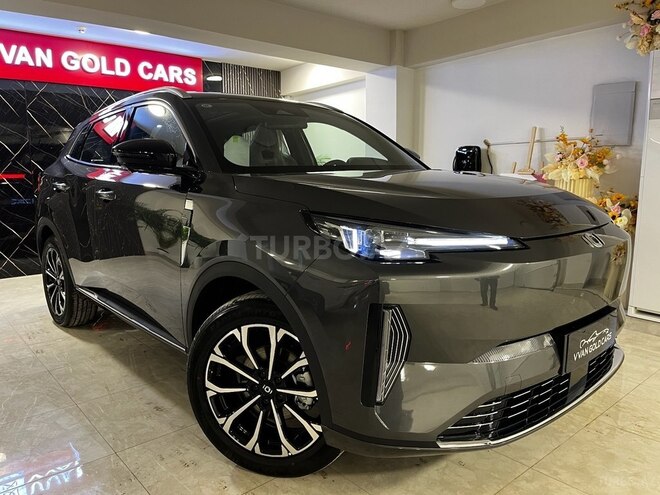 Changan Qiyuan Q05-3