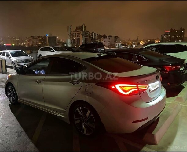 Hyundai Elantra 2016, 82,500 km - 1.8 l - Bakı