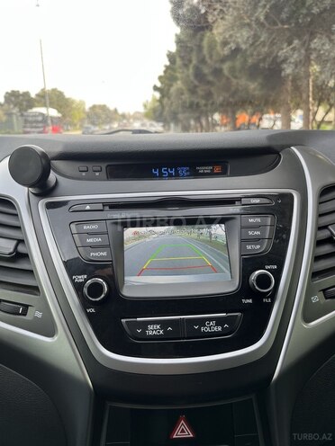 Hyundai Elantra 2016, 82,500 km - 1.8 l - Bakı