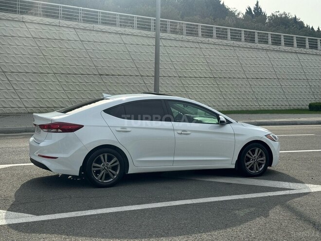 Hyundai Elantra 2017, 114,000 km - 2.0 l - Bakı