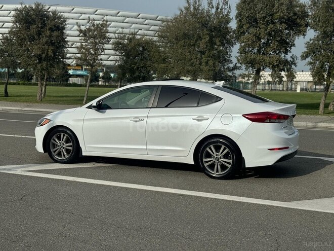 Hyundai Elantra 2017, 114,000 km - 2.0 l - Bakı