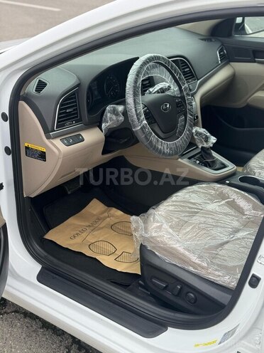 Hyundai Elantra 2017, 114,000 km - 2.0 l - Bakı