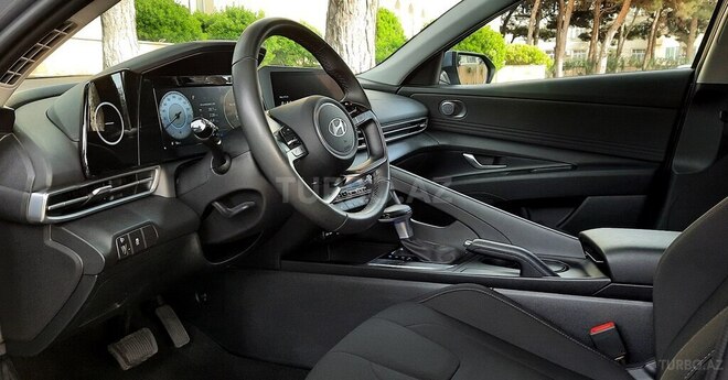 Hyundai Elantra 2024, 33,000 km - 1.6 л - Bakı