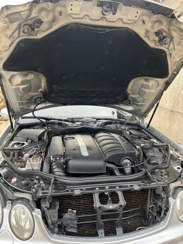 Mercedes E 220 d 2003, 334,390 km - 2.2 l - Bakı