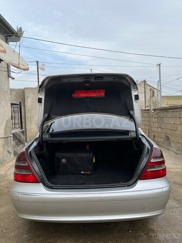 Mercedes E 220 d 2003, 334,390 km - 2.2 l - Bakı