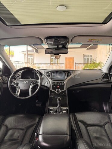 Hyundai Grandeur 2015, 120,000 km - 2.4 л - Naftalan