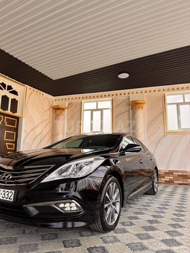 Hyundai Grandeur 2015, 120,000 km - 2.4 л - Naftalan