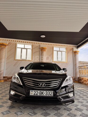 Hyundai Grandeur 2015, 120,000 km - 2.4 л - Naftalan