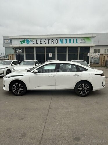 Changan Qiyuan A05 2025, 0 km - 1.5 л - Bakı