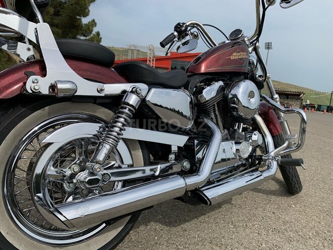 Harley-Davidson Sportster Custom 1200-3