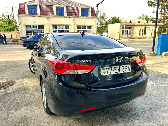 Hyundai Elantra 2011, 289,688 km - 1.8 l - Ağcabədi