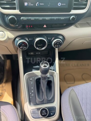 Hyundai Venue 2022, 39,500 km - 1.6 l - Bakı