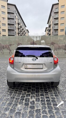 Toyota Prius C 2012, 161,000 km - 1.5 l - Bakı