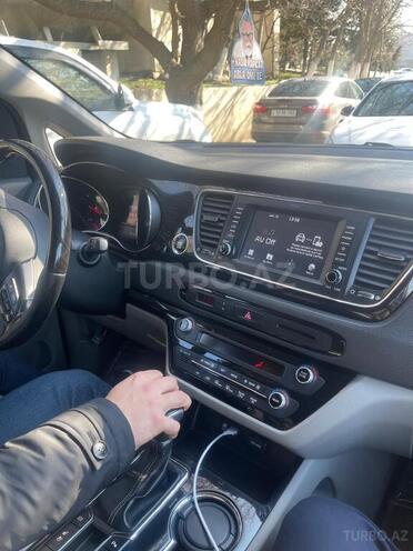 Kia Carnival 2018, 124,000 km - 2.2 l - Bakı