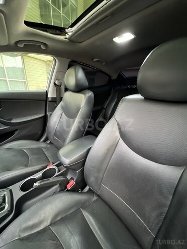 Hyundai Elantra 2014, 208,000 km - 1.8 l - Bakı