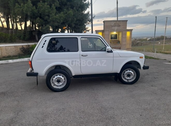 LADA (VAZ) Niva 2009, 297,000 km - 1.7 l - Qazax