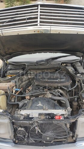 Mercedes E 230 1990, 143,000 km - 2.3 l - Bakı