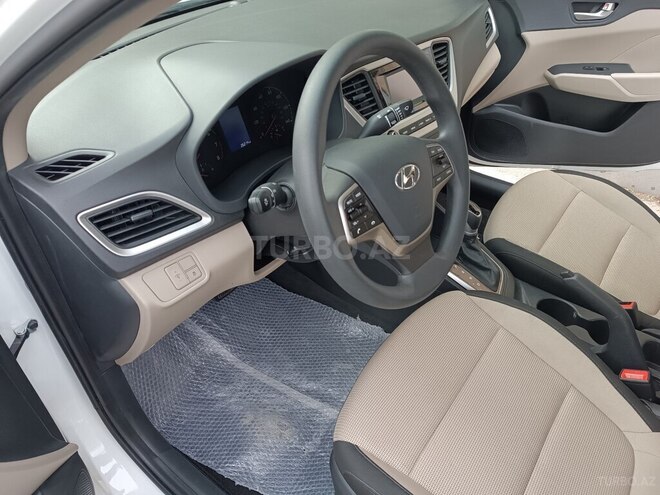 Hyundai Accent 2022, 26,300 km - 1.6 l - Bakı